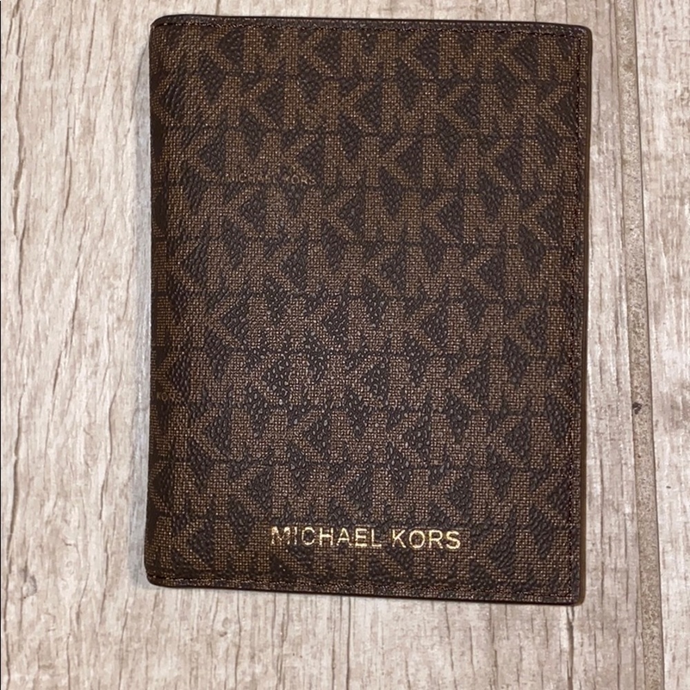 Michael Kors wallet